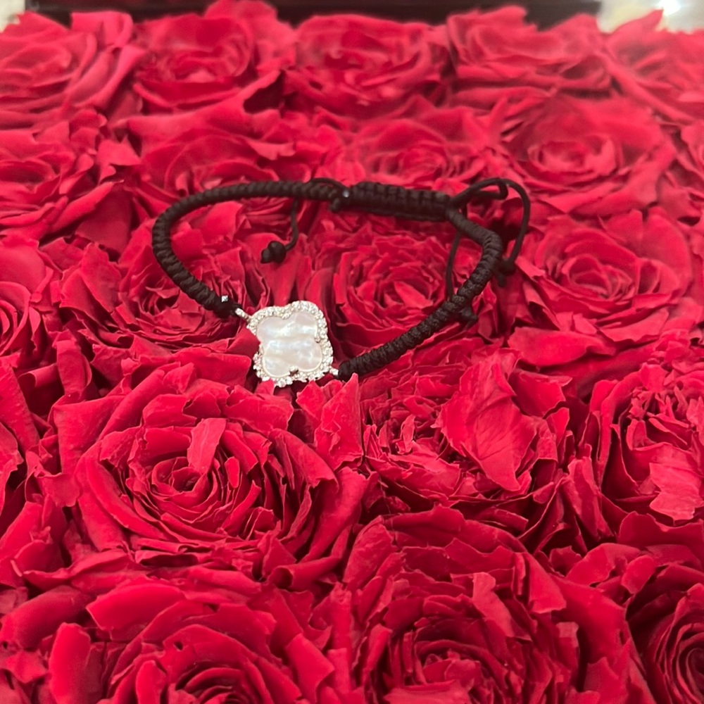 Self tie mother of Pearl and diamond bracelet